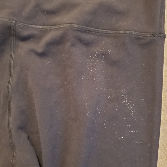 Two pairs of TNA biker shorts 1X - Picture 3 of 7